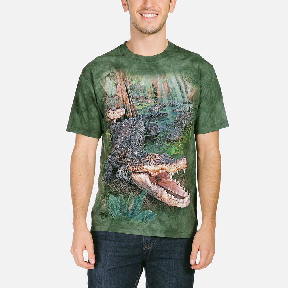 shirt brand with alligator
